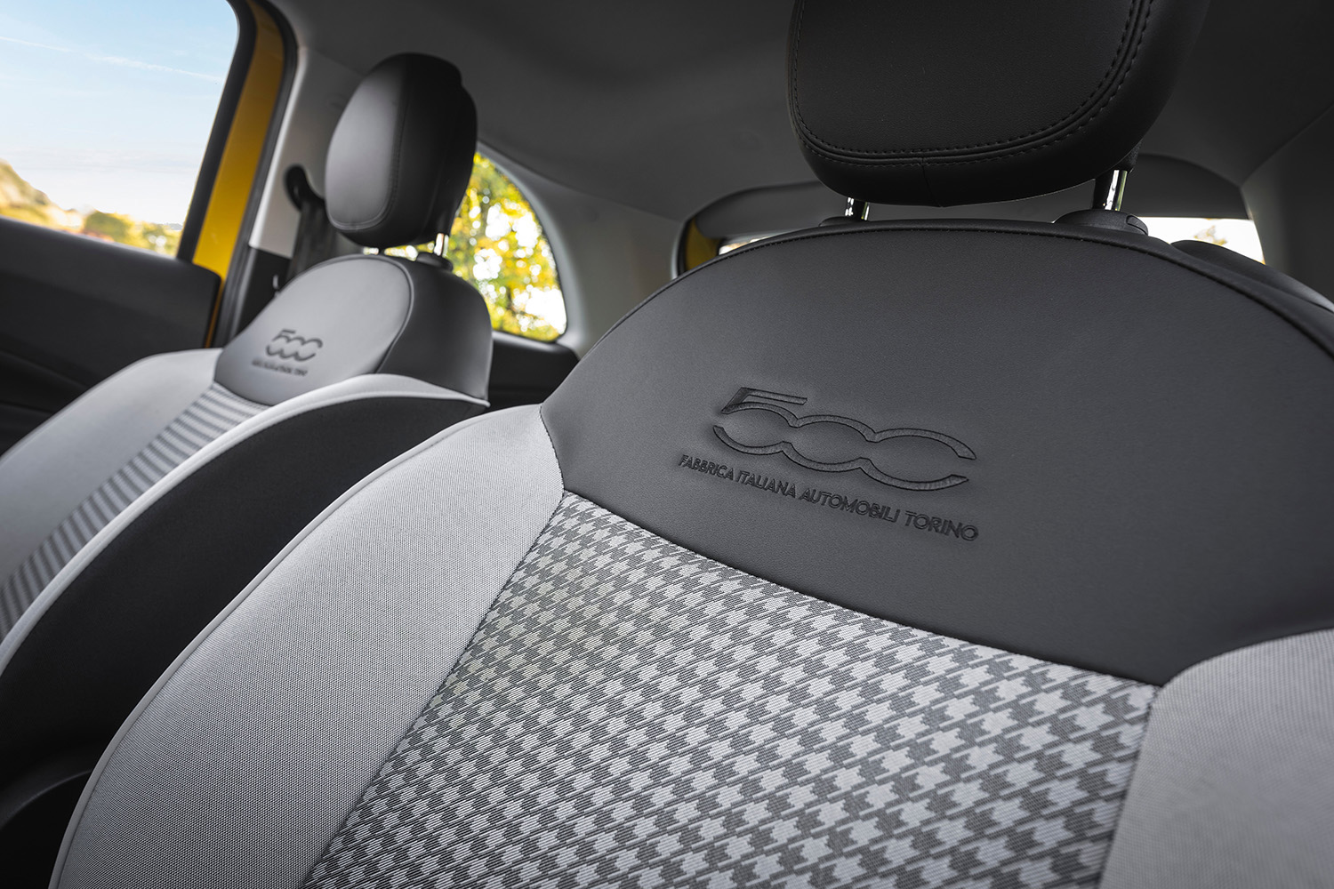 欧州で新登場のフィアット500ハイブリッドの日本導入が待ち切れない 〜 画像32