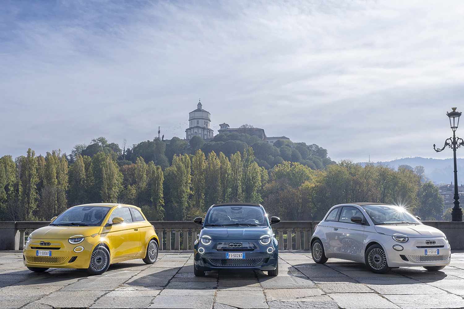 欧州で新登場のフィアット500ハイブリッドの日本導入が待ち切れない 〜 画像34