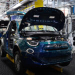 【画像】フィアット500もEVだけになっちゃったか……と思ったらエンジン搭載車が登場だと!?　しかも6速MT「だけ」とかやっぱフィアットはわかってらっしゃる!! 〜 画像51