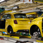 【画像】フィアット500もEVだけになっちゃったか……と思ったらエンジン搭載車が登場だと!?　しかも6速MT「だけ」とかやっぱフィアットはわかってらっしゃる!! 〜 画像53