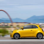 【画像】フィアット500もEVだけになっちゃったか……と思ったらエンジン搭載車が登場だと!?　しかも6速MT「だけ」とかやっぱフィアットはわかってらっしゃる!! 〜 画像67