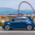 【画像】フィアット500もEVだけになっちゃったか……と思ったらエンジン搭載車が登場だと!?　しかも6速MT「だけ」とかやっぱフィアットはわかってらっしゃる!! 〜 画像68