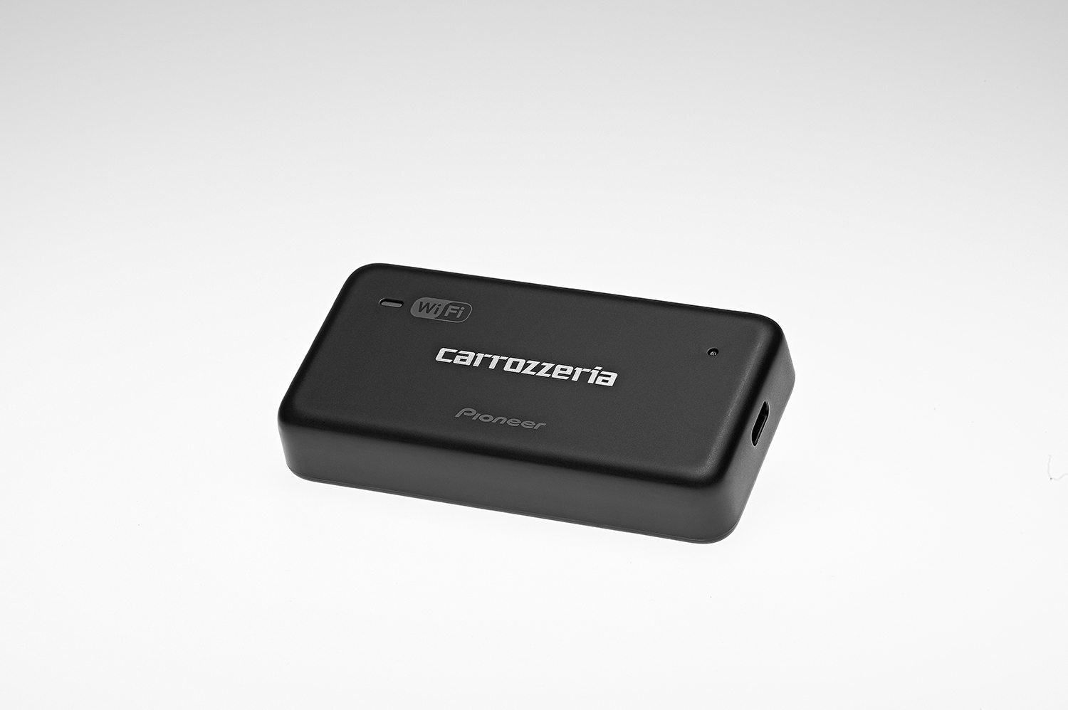 クルマのなかで使うなら車載機器専用ブランド「カロッツェリア」の車載専用Wi-Fiルーター「DCT-WR200D」が大正解だった 〜 画像1