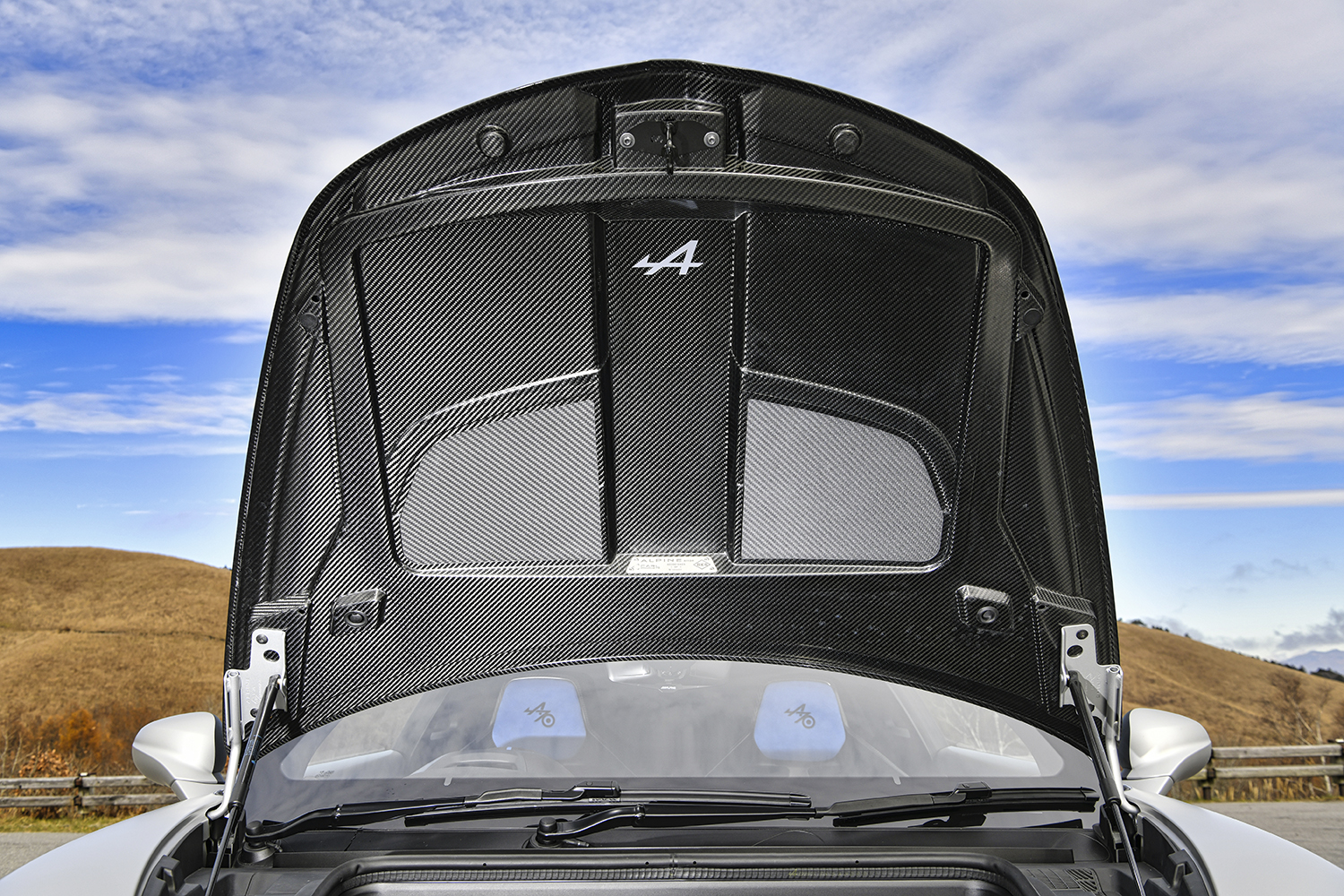 アルピーヌA110 R 70のフロントフード 〜 画像16