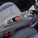 【画像】【試乗】純エンジン車のピュアスポーツ「アルピーヌA110」を買うなら最後！　生産終了直前にラストを飾る３モデルに一気乗りした 〜 画像28