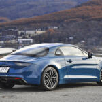 【画像】【試乗】純エンジン車のピュアスポーツ「アルピーヌA110」を買うなら最後！　生産終了直前にラストを飾る３モデルに一気乗りした 〜 画像35