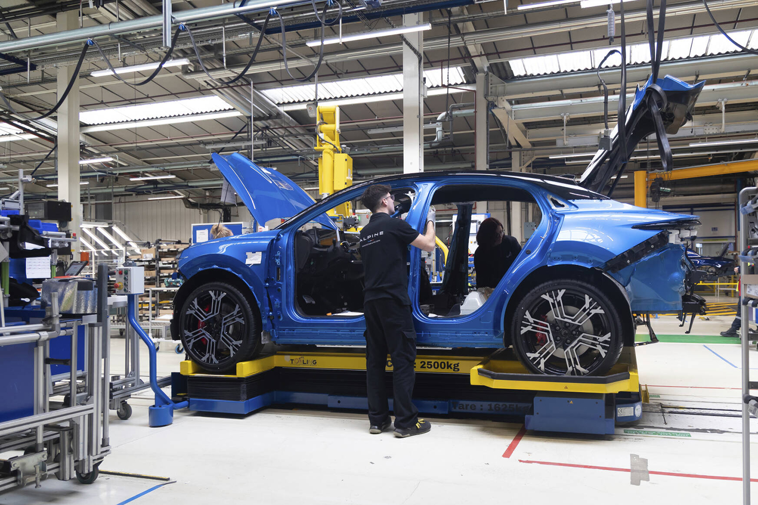 組立ラインで生産されるアルピーヌA390 〜 画像57