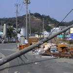 【画像】クルマで地震に遭遇！　置いて逃げるときは「キーをつけたまま」「車検証をもち出す」を忘れずに!! 〜 画像5