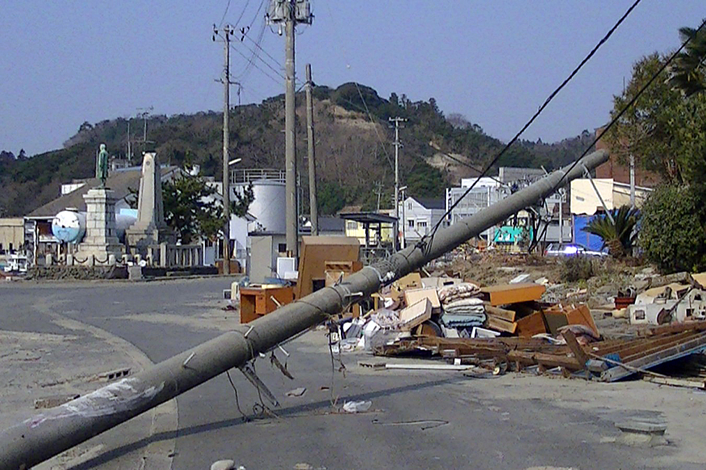 運転中に地震の揺れを感じたらキーを付けたまま車検証だけもち出すのが大正解 〜 画像5