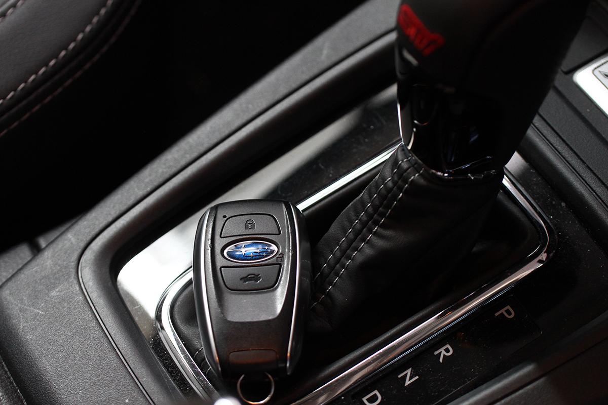 車内にクルマの鍵を置いておく 〜 画像10