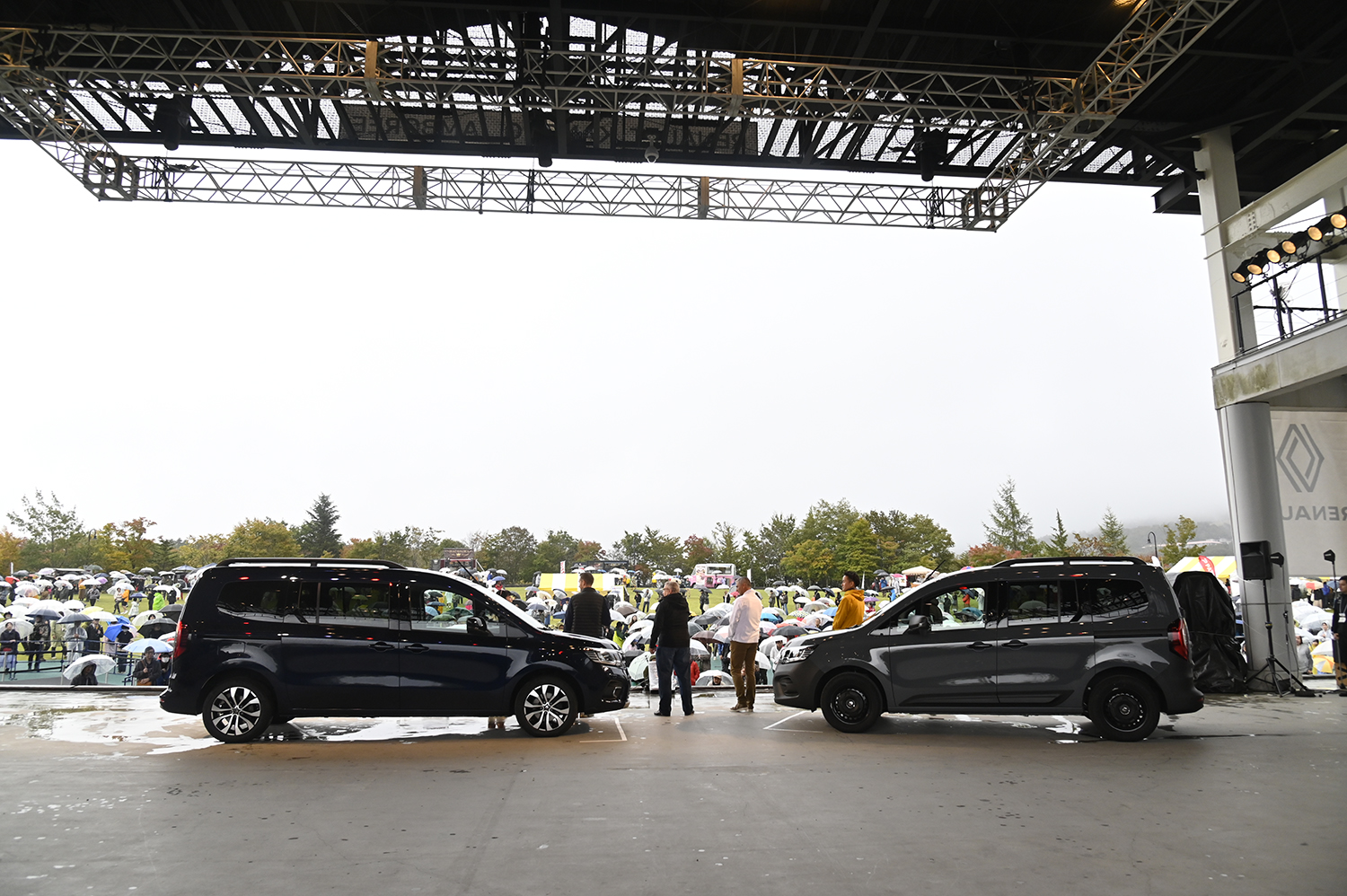 フランスには長いカングーがあった 〜 画像17