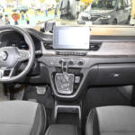 【画像】家族多めのカングーファンおまたせ！　まもなく日本導入される３列シートでボディも大きくなった「グランカングー」の気になる中身!! 〜 画像33