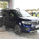 【画像】家族多めのカングーファンおまたせ！　まもなく日本導入される３列シートでボディも大きくなった「グランカングー」の気になる中身!! 〜 画像34