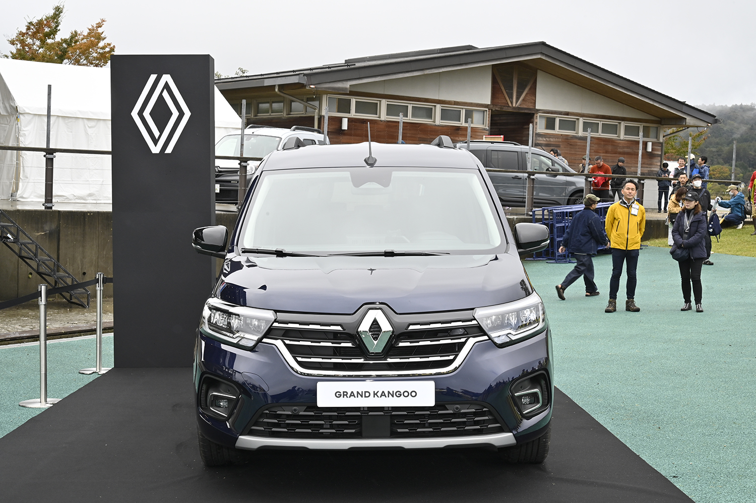 フランスには長いカングーがあった 〜 画像44