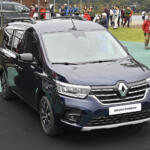 【画像】家族多めのカングーファンおまたせ！　まもなく日本導入される３列シートでボディも大きくなった「グランカングー」の気になる中身!! 〜 画像46