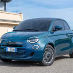 【画像】リヤドア付き「ただし右側のみ」のフィアット500があるってマジ!?　日本人が知らないチンクの日本導入は難しい？ 〜 画像7