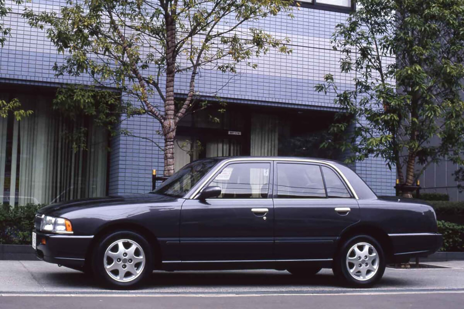 タクシー車両として誕生し正統派セダンとして評価されドリフト族にも愛されたクルマがあった 〜 画像5