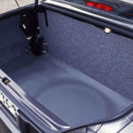 【画像】セダンなのに左右のリヤドアが非対称！　タクシー・乗用・パトカー仕様まで登場した「日産クルー」を知ってるか？ 〜 画像10