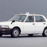 【画像】セダンなのに左右のリヤドアが非対称！　タクシー・乗用・パトカー仕様まで登場した「日産クルー」を知ってるか？ 〜 画像12