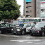 もはや東京の風景のひとつになっているJPNタクシー！　乗り降りもラクで後席も広く大満足……なのに地方ではあまり走ってないってナゼ？