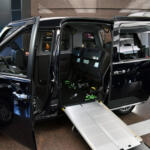 【画像】もはや東京の風景のひとつになっているJPNタクシー！　乗り降りもラクで後席も広く大満足……なのに地方ではあまり走ってないってナゼ？ 〜 画像6