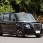 【画像】もはや東京の風景のひとつになっているJPNタクシー！　乗り降りもラクで後席も広く大満足……なのに地方ではあまり走ってないってナゼ？ 〜 画像7