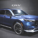 【画像】待望のCR-Vハイブリッド日本導入で早くもイジりたい欲が止められない！　ホンダアクセスの純正カスタムスタイルをチェックした!! 〜 画像1