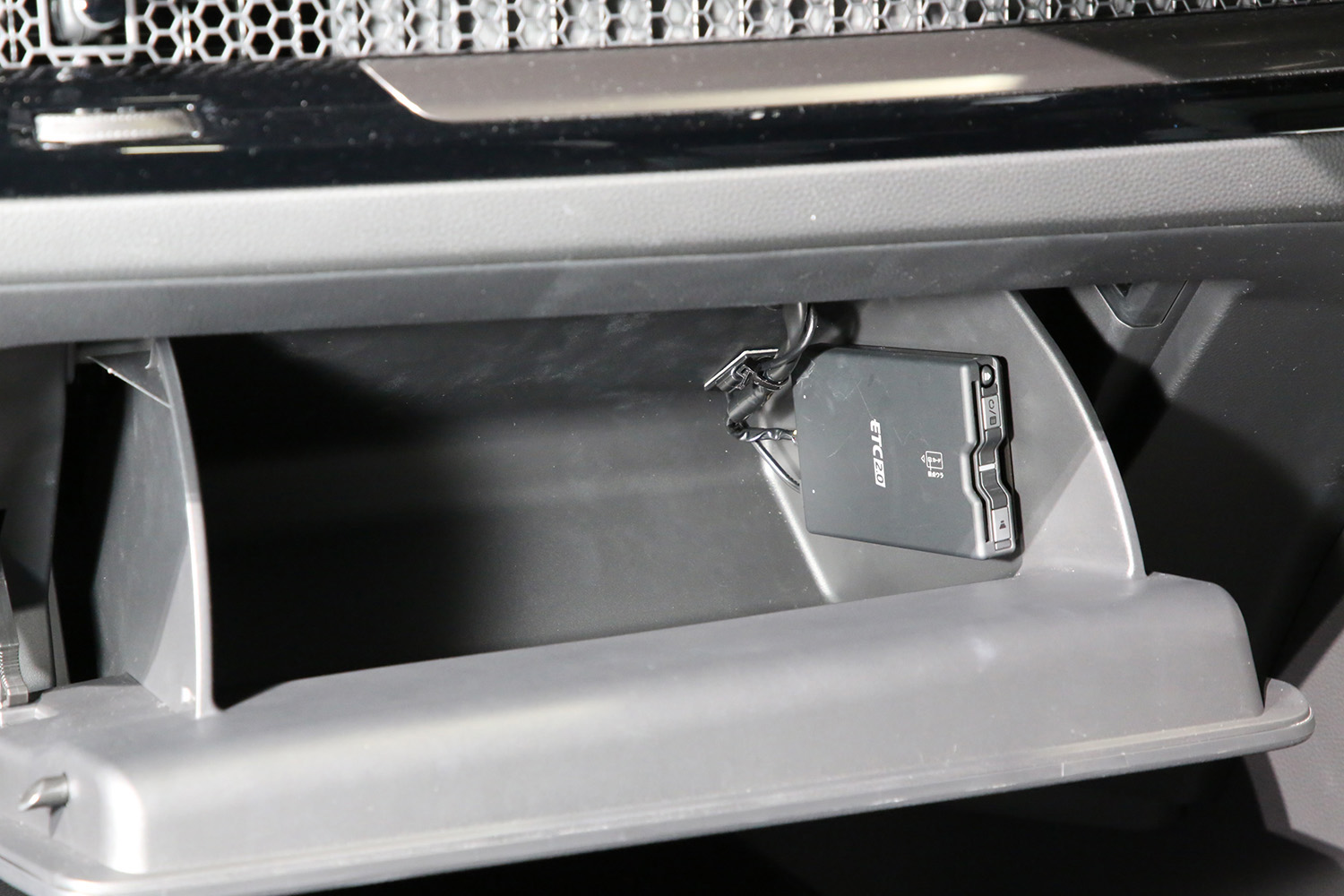 ホンダアクセスのCR-V e:HEV RSタフプレミアムのETC2.0車載器