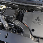 【画像】【試乗】高級感たっぷりで燃費がよくて悪路にも強く災害時も活躍！　おまけに走りも楽しいアウトランダーPHEVはクルマの理想の姿そのものだった 〜 画像9