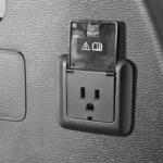 【画像】【試乗】高級感たっぷりで燃費がよくて悪路にも強く災害時も活躍！　おまけに走りも楽しいアウトランダーPHEVはクルマの理想の姿そのものだった 〜 画像11