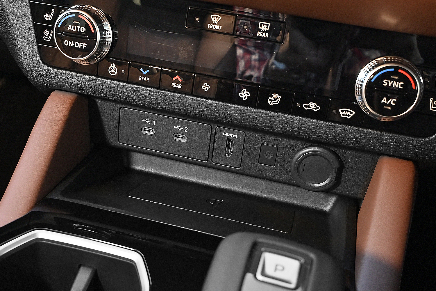 アウトランダーPHEVは静かにスムーズにそして力強く走るSUVの完成形だった 〜 画像18