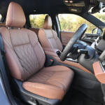 【画像】【試乗】高級感たっぷりで燃費がよくて悪路にも強く災害時も活躍！　おまけに走りも楽しいアウトランダーPHEVはクルマの理想の姿そのものだった 〜 画像20