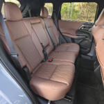 【画像】【試乗】高級感たっぷりで燃費がよくて悪路にも強く災害時も活躍！　おまけに走りも楽しいアウトランダーPHEVはクルマの理想の姿そのものだった 〜 画像21