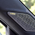 【画像】【試乗】高級感たっぷりで燃費がよくて悪路にも強く災害時も活躍！　おまけに走りも楽しいアウトランダーPHEVはクルマの理想の姿そのものだった 〜 画像34