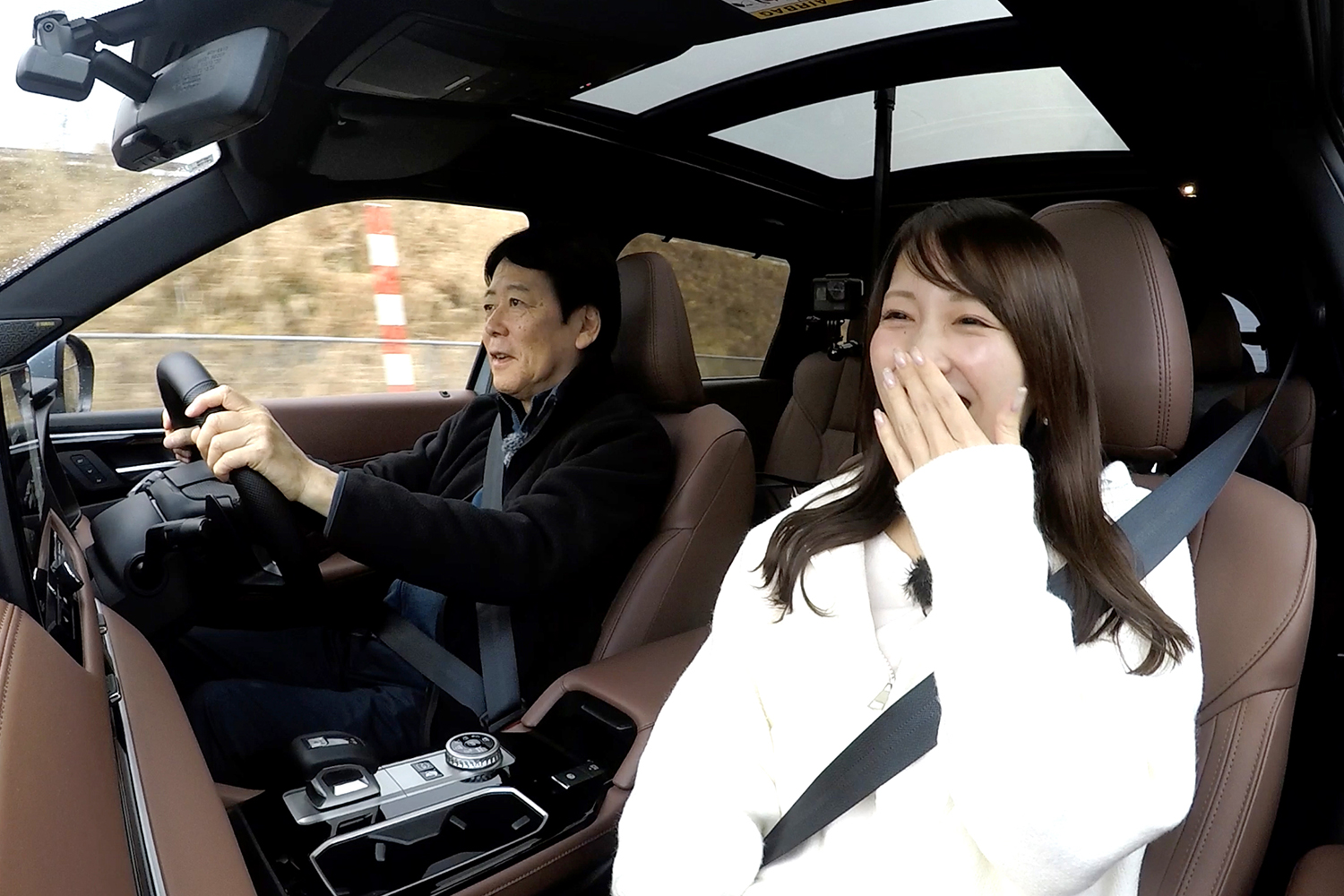 三菱アウトランダーPHEVに乗る中谷明彦さんと深山幸代さん 〜 画像39