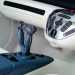 【画像】バイ・ワイヤ化もデジタルドアミラーもワイドディスプレイも30年前に想定済み！　コンセプトカーの「F200」をみたらメルセデス・ベンツの先見性がヤバかった 〜 画像4