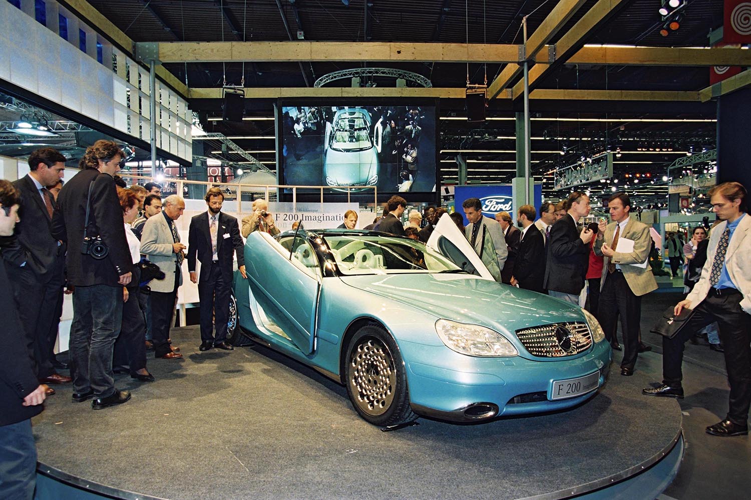 1996年のパリサロンで発表されたメルセデス・ベンツF200イマジネーション