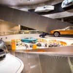 【画像】バイ・ワイヤ化もデジタルドアミラーもワイドディスプレイも30年前に想定済み！　コンセプトカーの「F200」をみたらメルセデス・ベンツの先見性がヤバかった 〜 画像6