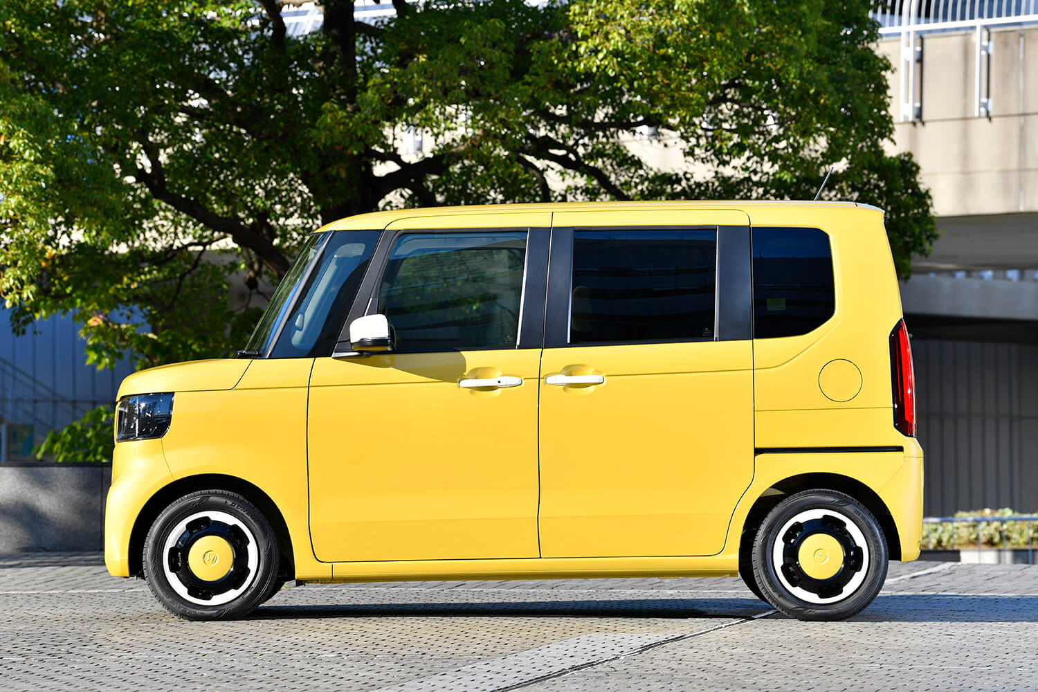 軽自動車で軽いのは税負担だけ！　360cc時代の３倍もの重さになった軽自動車の立ち位置はこの先どうなる？