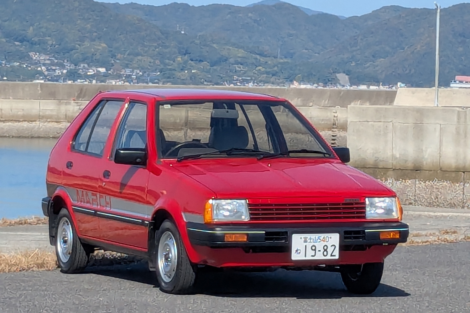 日産・マーチのフロントスタイリング