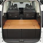 【画像】「ルキシオン」はさらに上質に「ハイウェイスターV」はよりスポーティに刷新！　日産セレナがマイナーチェンジでこれまで以上に家族に寄り添うミニバンになった 〜 画像9