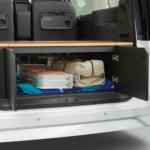 【画像】「ルキシオン」はさらに上質に「ハイウェイスターV」はよりスポーティに刷新！　日産セレナがマイナーチェンジでこれまで以上に家族に寄り添うミニバンになった 〜 画像17