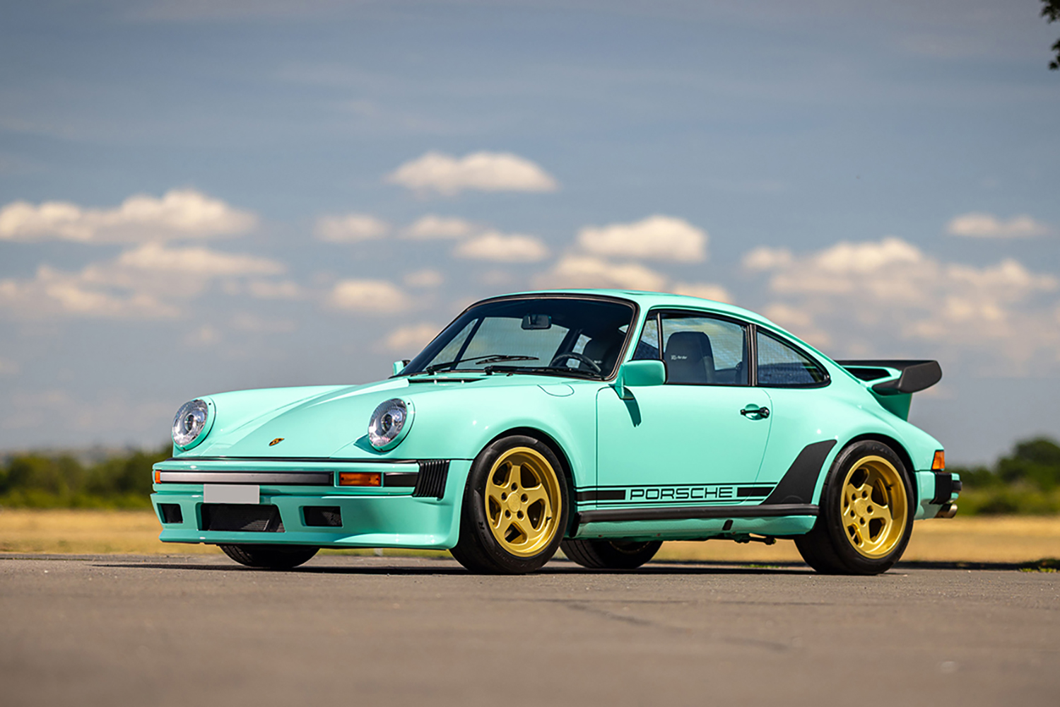 ポルシェ911 TAG ターボ・バイ・ランザンテのフロントスタイリング 〜 画像1