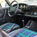 【画像】プロストが駆ったマクラーレンF1マシンの1.5リッターターボを搭載！　世界にたった11台のポルシェ911が2億8000万円での落札も納得 〜 画像16