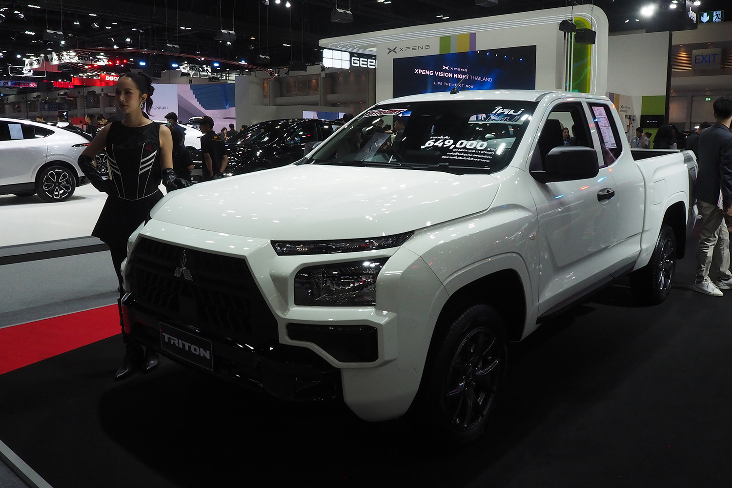 三菱トライトンのフロントスタイリング 〜 画像10