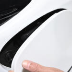 【画像】給油口を開けるレバーがない！　久々にクルマを乗り換えた昭和オヤジが驚くイマドキのクルマから「レバーが消えた」理由とは 〜 画像1