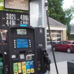 【画像】給油口を開けるレバーがない！　久々にクルマを乗り換えた昭和オヤジが驚くイマドキのクルマから「レバーが消えた」理由とは 〜 画像5