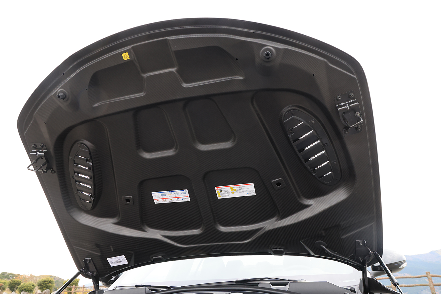 520馬力のFRハイパフォセダンとＢセグコンパクトSUV「ジュニア」それぞれの存在意義 〜 画像17