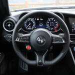 【画像】【試乗】46台限定の520馬力FRセダンと売れ筋小型SUVの２台に試乗！　個性全開のアルファロメオはやっぱり面白い!! 〜 画像31