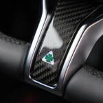 【画像】【試乗】46台限定の520馬力FRセダンと売れ筋小型SUVの２台に試乗！　個性全開のアルファロメオはやっぱり面白い!! 〜 画像32